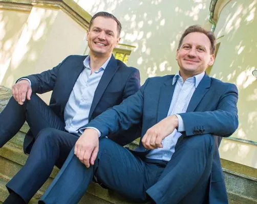 Bild: Trotz steigender Nachfrage kämpfen freiberufliche Pflegekräfte mit langen Zahlungszielen ihrer Auftraggeber