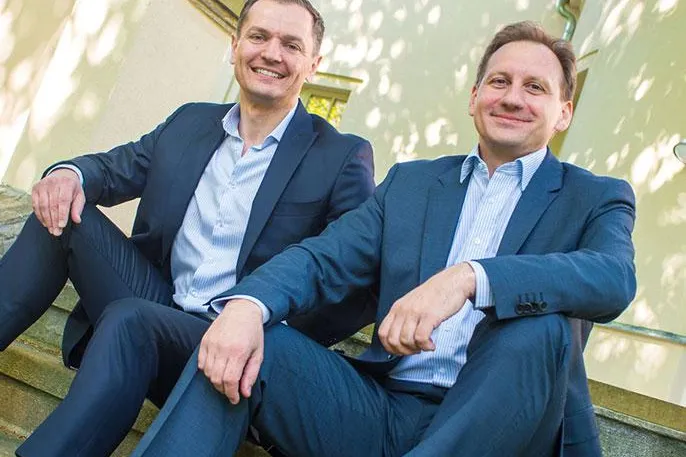 Bild: Trotz steigender Nachfrage kämpfen freiberufliche Pflegekräfte mit langen Zahlungszielen ihrer Auftraggeber