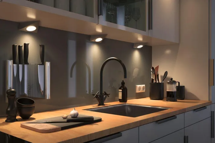 Bild: Licht für sicheres Arbeiten und Gemütlichkeit