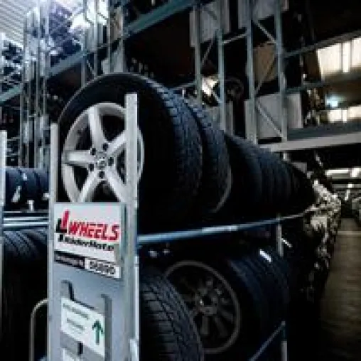 Bild: 4WHEELS STÄRKT DEN NORDEN | NEUER STANDORT IN HAMBURG ERÖFFNET