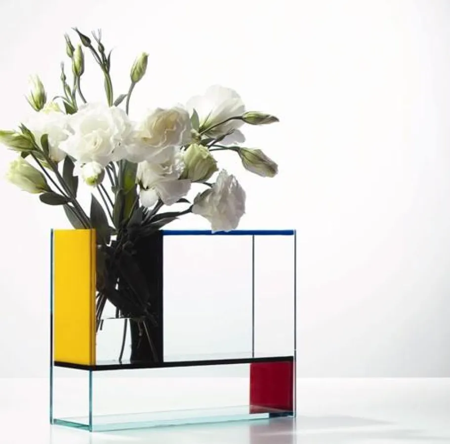 Hommage an den niederländischen Maler Piet Mondrian: Dreidimensionale Glasvasen von PO Selected Products aus Hongkong. Foto: PO Co. Ltd.