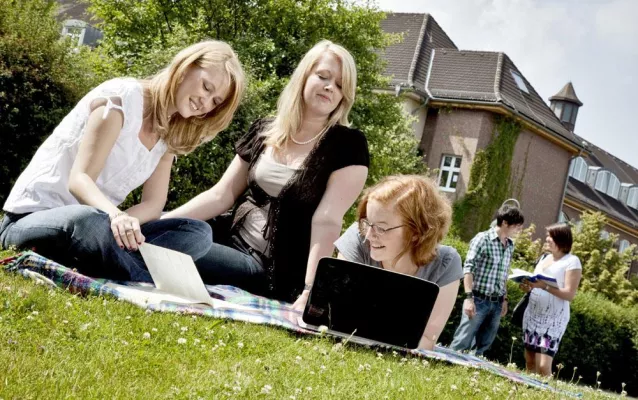 Bild: Campus der Privaten Hochschule BiTS zum drittschönsten Campus Deutschlands gekürt