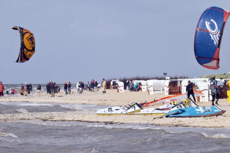 Bild: Zum Kitesurfen an die Nordsee