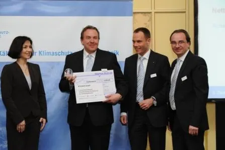 Bild: Deutscher Kältepreis 2011 für Hertener „Live-Labor“: Das Netto-Null-Energie-Haus im Gewerbe