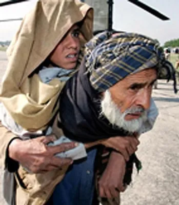 Bild: Überlebende des Erdbebens in Pakistan brauchen Hilfe