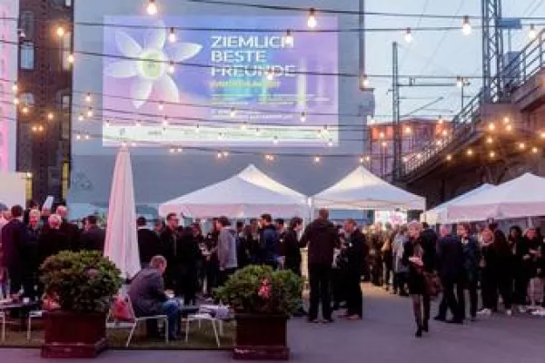 Bild: Eventfrühling mit sechs ziemlich besten Freunden