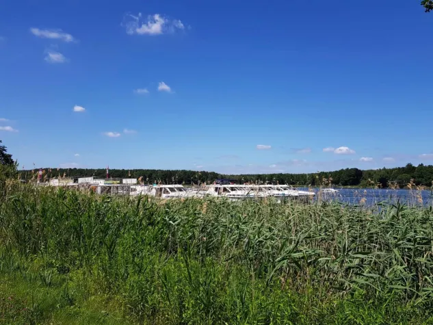 Neue Hausbootflottillen in Deutschland Bild: Neue Hausbootflottillen in Deutschland