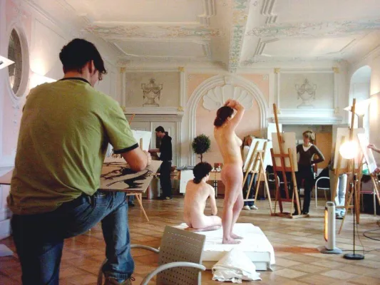 Portrait- und Aktzeichenkurs mit Brigitte Guhle am 10. und 11. September 2011 im Kloster Seligenstadt Bild: Portrait- und Aktzeichenkurs mit Brigitte Guhle am 10. und 11. September 2011 im Kloster Seligenstadt