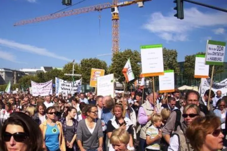 FREIE WÄHLER Hamburg - "Protestwochenende beweist: Senat schwerhörig gegen Bürgerwünsche" Bild: FREIE WÄHLER Hamburg - "Protestwochenende beweist: Senat schwerhörig gegen Bürgerwünsche"