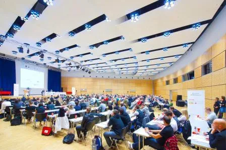 Bild: Aufstiegskongress 2013: Impulsvortrag und Fach-Foren am zweiten Kongresstag