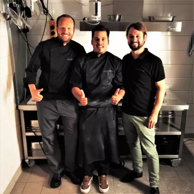 Bild: Culcha Candela dreht in Catering Küche