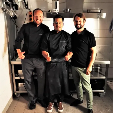 Bild: Culcha Candela dreht in Catering Küche