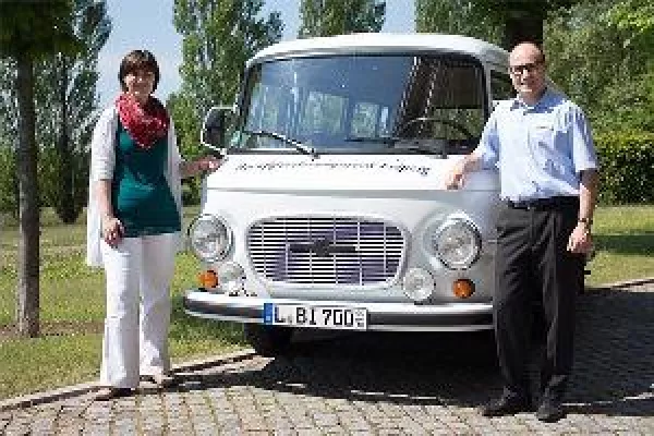 Infomobiltour zur beruflichen Reha startet in Borna Bild: Infomobiltour zur beruflichen Reha startet in Borna