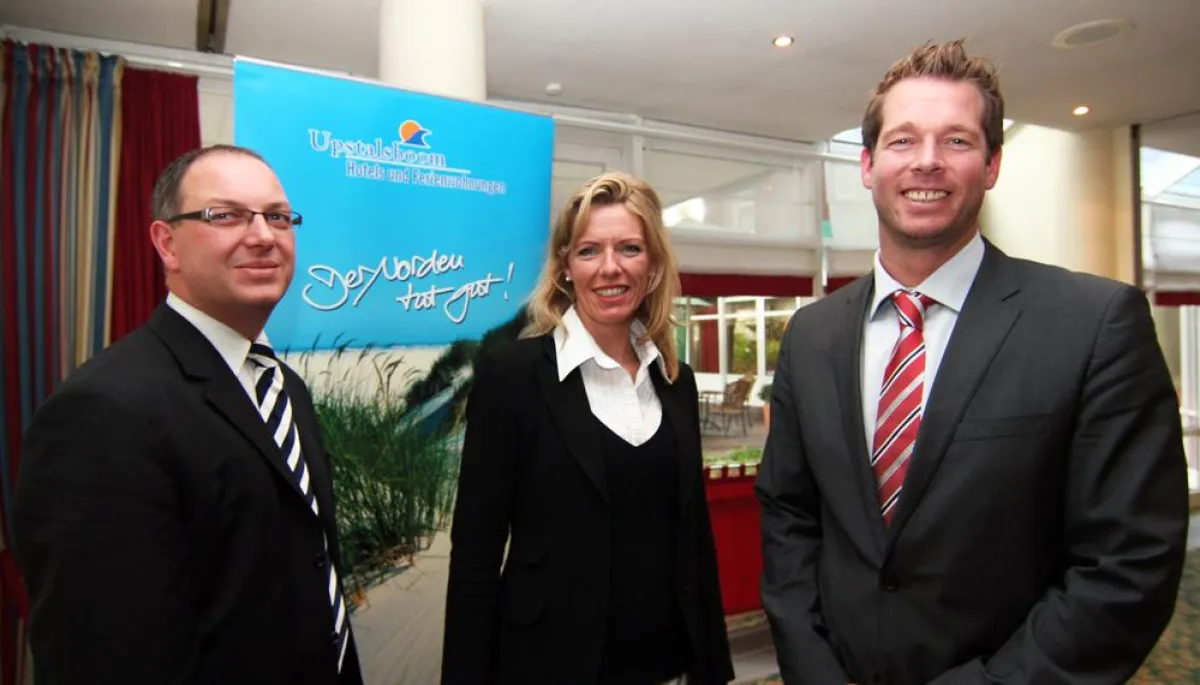 Upstalsboom-Führung setzt auf qualitativ hochwertige Urlaubsangebote (von links): Roman Schmitt, Insa Janssen und Bodo Janssen