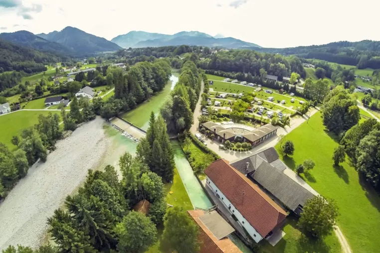 Bild: Camping im Almtal: Naturerlebnis und Erholung im Herzen des Salzkammerguts