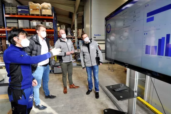 Bild: Arbeitsagentur taucht in Arbeitswelt von morgen ein