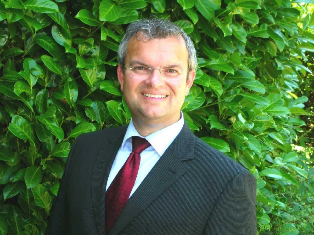 Martin Warm, Rechtsanwalt / Fachanwalt für Steuerrecht / Fachanwalt für Arbeitsrecht / Wirtschaftsanwalt in Paderborn