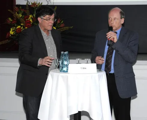 Dem Ende des Lebens begegnen – Palliativ-Symposium der Zentralklinik führte zahlreiche Gäste nach Bad Berka Bild: Dem Ende des Lebens begegnen – Palliativ-Symposium der Zentralklinik führte zahlreiche Gäste nach Bad Berka