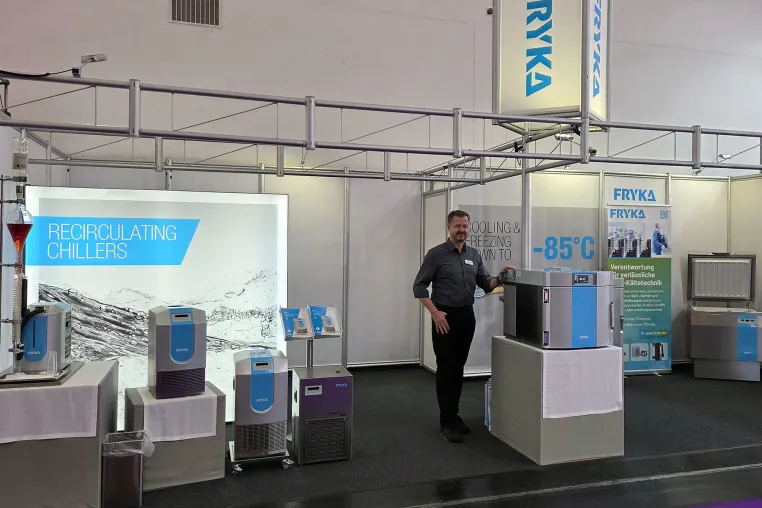 Bild: FRYKA-Kältetechnik überzeugt auf der analytica mit Herstellernähe und erweitertem Umlaufkühler-Portfolio