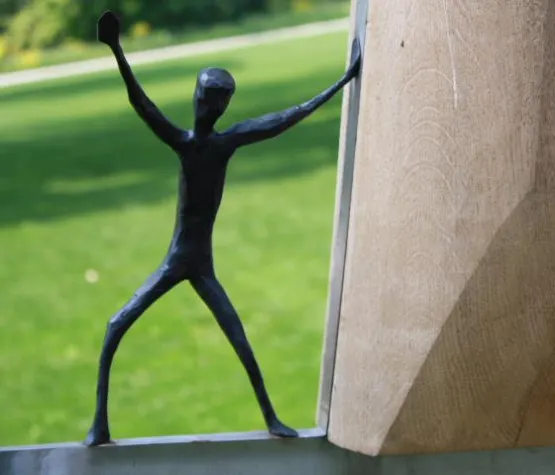 Bild: Der Dirigent gibt den Takt an