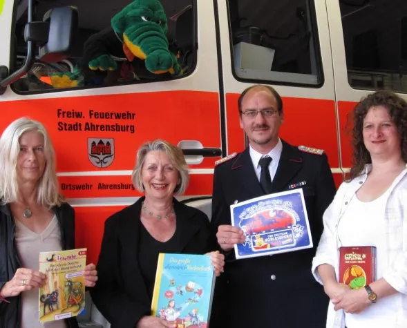 Vorlese-Spaß für Kinder: “Drachengeschichten bei der Feuerwehr“ Bild: Vorlese-Spaß für Kinder: “Drachengeschichten bei der Feuerwehr“