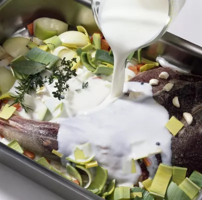 Der Expertentipp im Oktober – Warum wird Wild in Buttermilch eingelegt? Bild: Der Expertentipp im Oktober – Warum wird Wild in Buttermilch eingelegt?