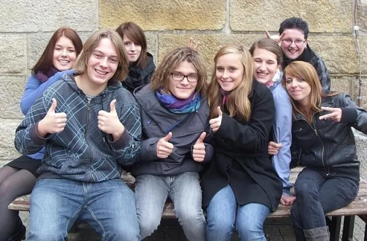 Bild: FEIERLICHE PRÄSENTATION DES KURZFILMS „OVERLOADED“