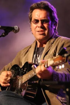 Musik deluxe bei Neujahrs-Matinée im Fachwerk - Salon-Brunch mit Biber Herrmann Bild: Musik deluxe bei Neujahrs-Matinée im Fachwerk - Salon-Brunch mit Biber Herrmann