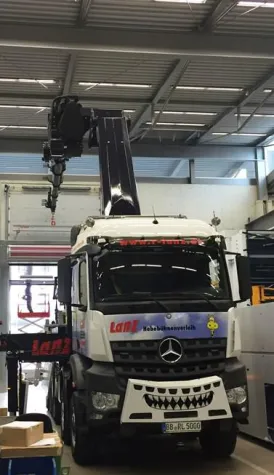 Ladekran LK500 = abgasfrei = umweltfreundlich Bild: Ladekran LK500 = abgasfrei = umweltfreundlich