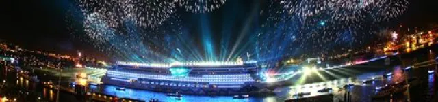 Bild: AIDA tauft neuntes Schiff am 12. Mai 2012 Spektakuläre Weltpremiere beim 823. Hamburger Hafengeburtstag