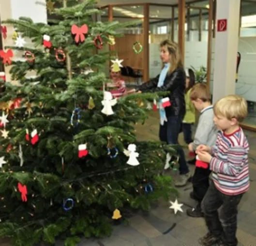 Weihnachtsstimmung in der Volksbank Bild: Weihnachtsstimmung in der Volksbank