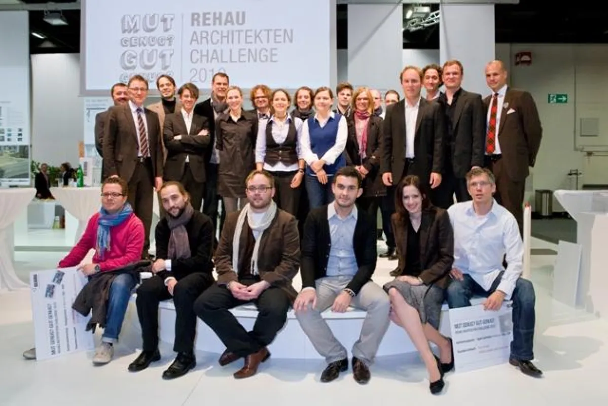 Alle Sieger der REHAU ARCHITEKTEN CHALLENGE bei der Preisverleihung in Köln