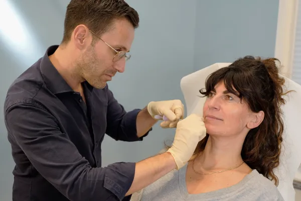 Bild: Schönheit zum Wohlfühlen: Praxis Dott. Andrea Caletti bietet individuelle Faltenbehandlungen ohne OP