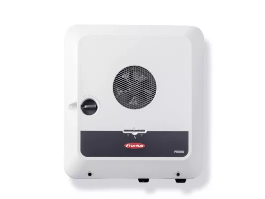 Bild: Fronius präsentiert einphasigen Hybrid-Wechselrichter