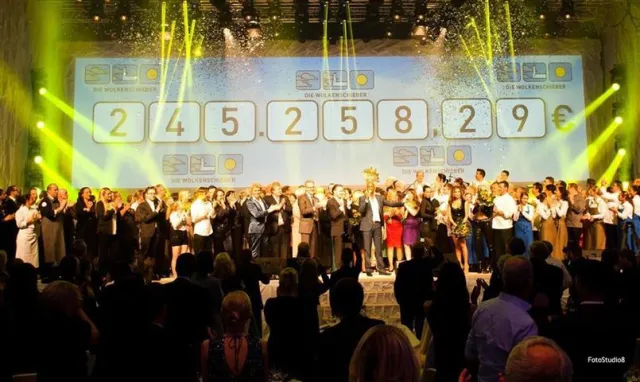 Bild: Vierte Wolkenschieber Gala mit Rekordspendensumme von 245.258,29 Euro
