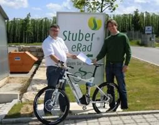 eBike Spezialist und etablierter Solar-Player gehen strategische Partnerschaft ein Bild: eBike Spezialist und etablierter Solar-Player gehen strategische Partnerschaft ein