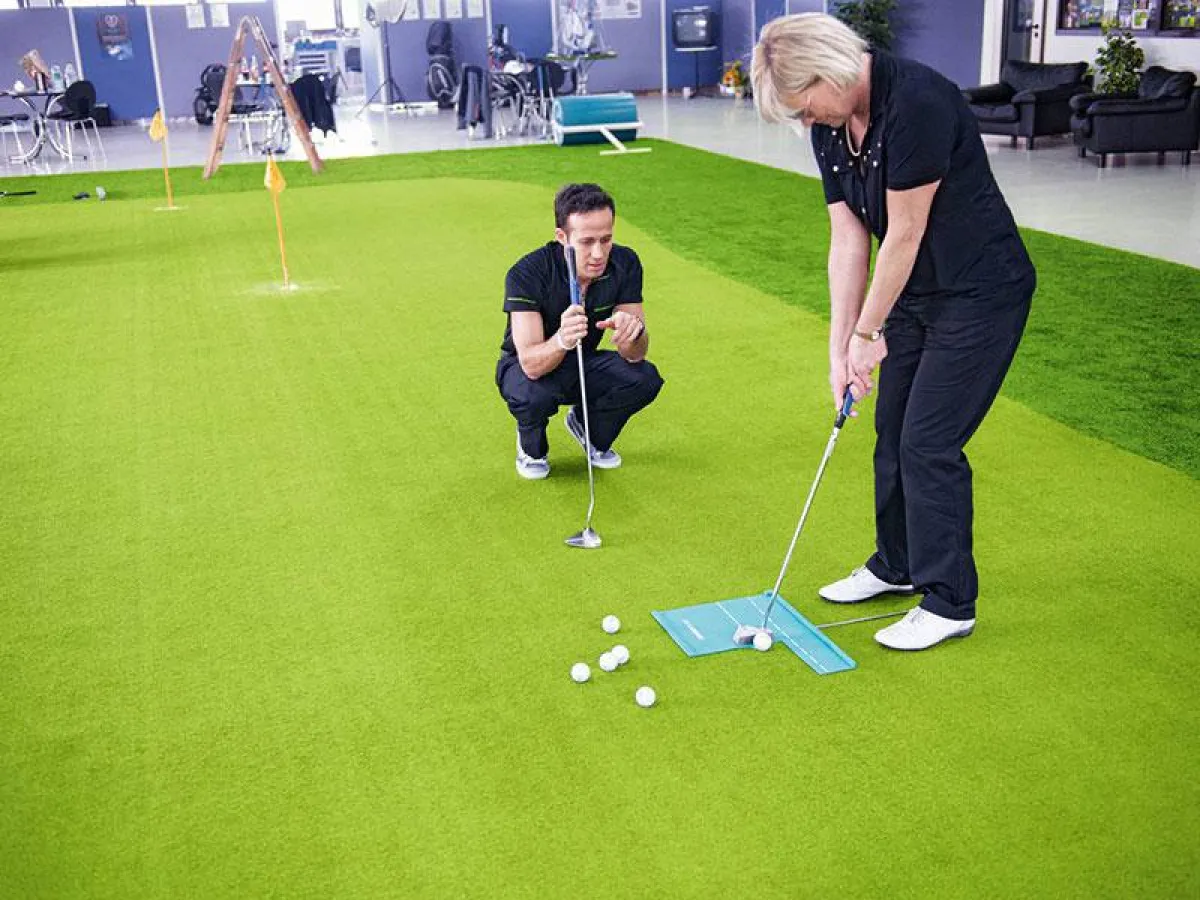 Putten mit Zufriedenheitsgarantie in der KRAMSKI Putting Academy