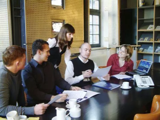 Bild: MC Academy: Bildung kennt keine Grenzen