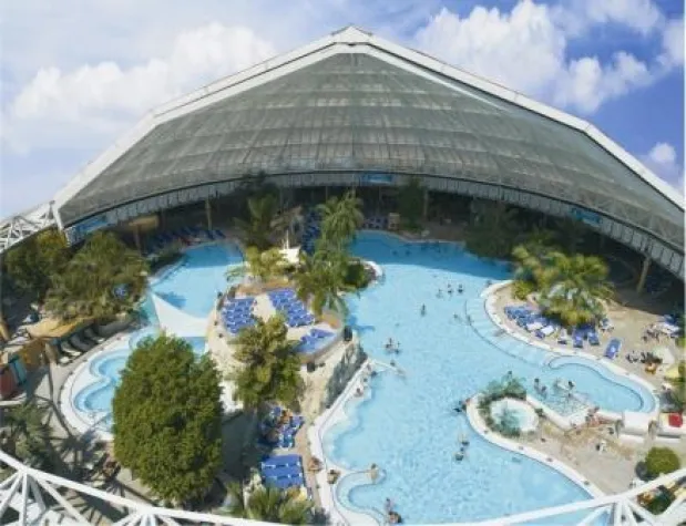 Bild: THERME ERDING auch virtuell ein Besuchermagnet: 50.000 User - Facebook Rekord