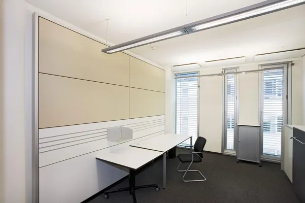 Bessere Raumakustik durch Nutzung vorhandener Wandflächen Bild: Bessere Raumakustik durch Nutzung vorhandener Wandflächen