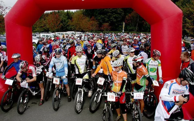 Bild: Teilnehmerrekord beim 9. Greifenstein Bike-Marathon im Erzgebirge