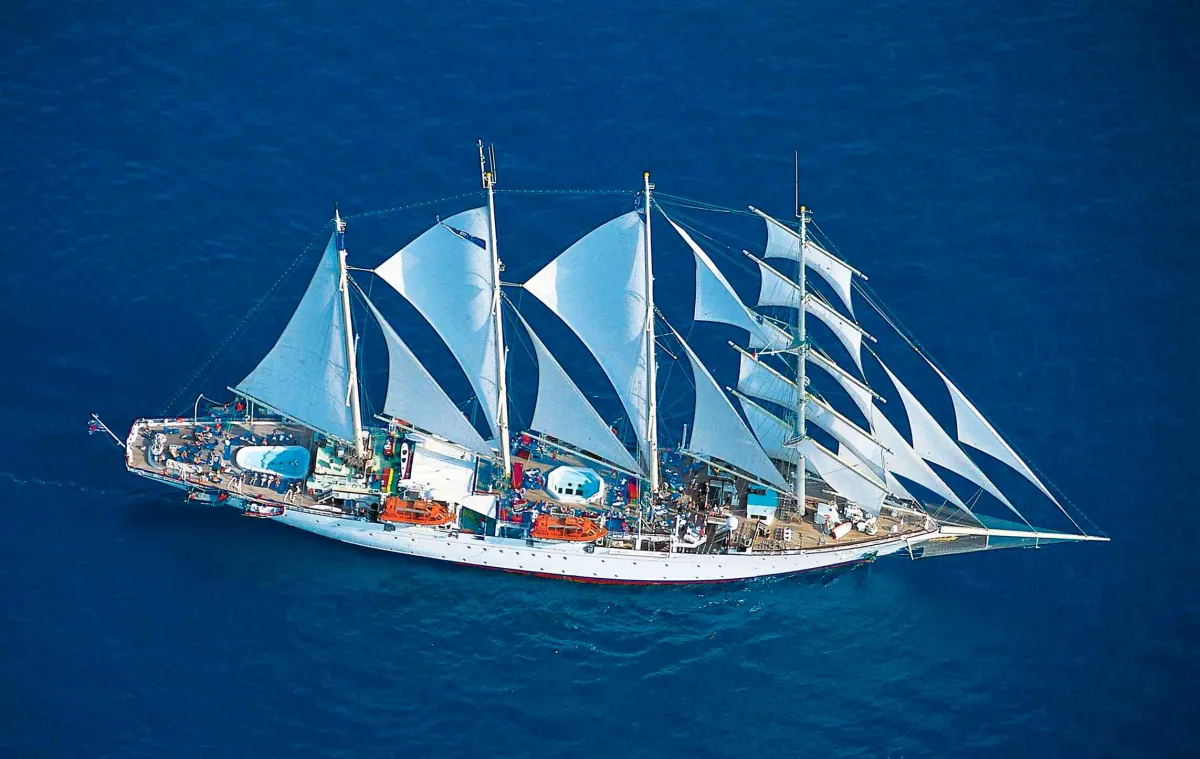 Star Clipper setzt im Winter 2027/28 in derr Karibik die Segel (© Foto Star Clippers)
