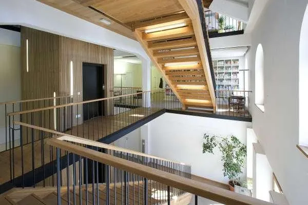 Stofflager als exklusiver Wohn- und Arbeitsort Bild: Stofflager als exklusiver Wohn- und Arbeitsort