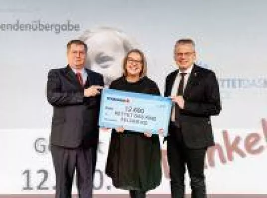 Bild: Felder Group Weihnachtsspende für den guten Zweck