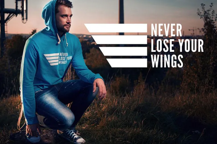 Bild: NEVER LOSE YOUR WINGS verbindet Klamotten mit Abenteuern und Erlebnissen