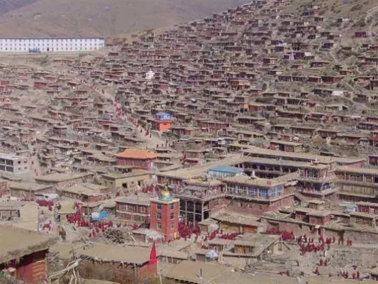 Bild: Chinesisches Gericht verurteilt einen Mönch aus Serthar zu langer Haftstrafe