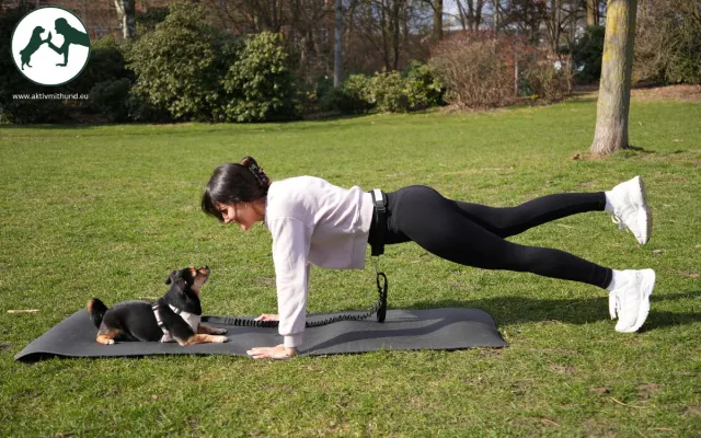 Bild: Aktiv mit Hund | Das Outdoor-Krafttraining für Hundefreunde in Hamburg