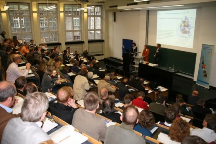 Bild: 3. Hamburger Fachtagung - Schimmelpilze in Innenräumen jetzt als Hör-CD