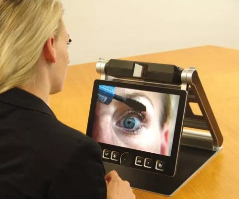 Bild: VisioBook: Das einzigartige mobile Bildschirmlesegerät von BAUM