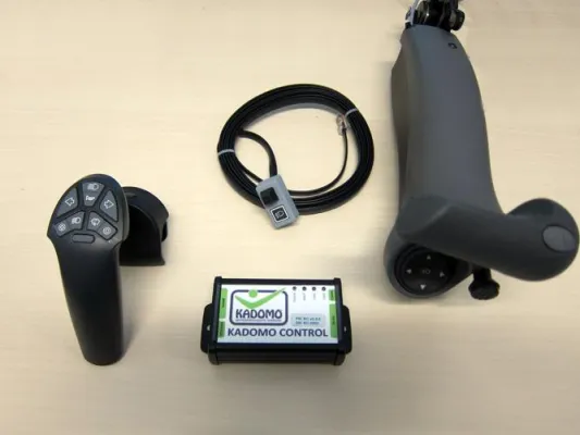 Bild: Neues Steuersystem von KADOMO - Mit der CAN-Control-Steuerbox Fahrzeugfunktionen steuern